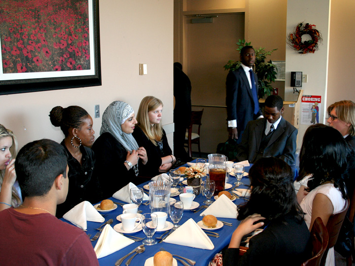 Alumni Mentor Students in the Art of the Business Meal