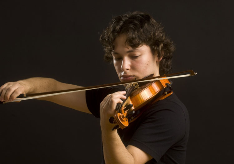 Young Virtuoso Violinist to Perform Free Concert at CSI’s Center for the Arts