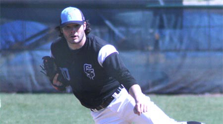FORMER DOLPHIN HURLER GALE SIGNS WITH TRAVERSE CITY