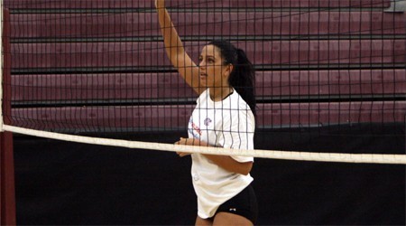 VOLLEYBALL CAN’T GET PAST ST. JOSEPH’S – BROOKLYN, 3-1