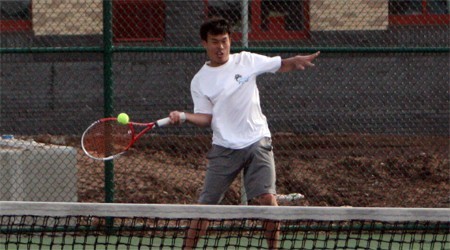 MEN’S TENNIS BLANKS HUNTER FOR FIRST VICTORY