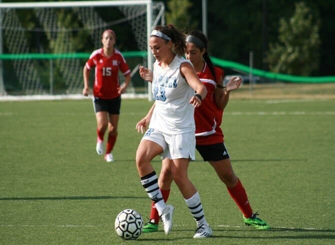 WOMEN’S SOCCER STAYS PERFECT IN CUNY, TURN BACK YORK, 6-0