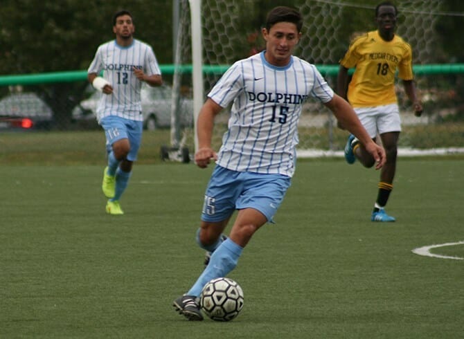 DOLPHINS TAKE DOWN COUGARS IN CUNYAC MATCHUP, 1-0