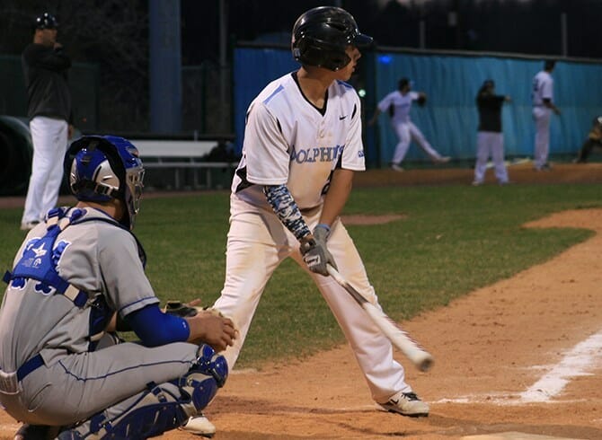 DOLPHINS CONTINUE HOT HITTING IN 11-5 WIN OVER USMMA