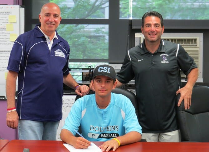 TOTTENVILLE’S JOE MANZI SIGNS ON TO PLAY FOR CSI BASEBALL