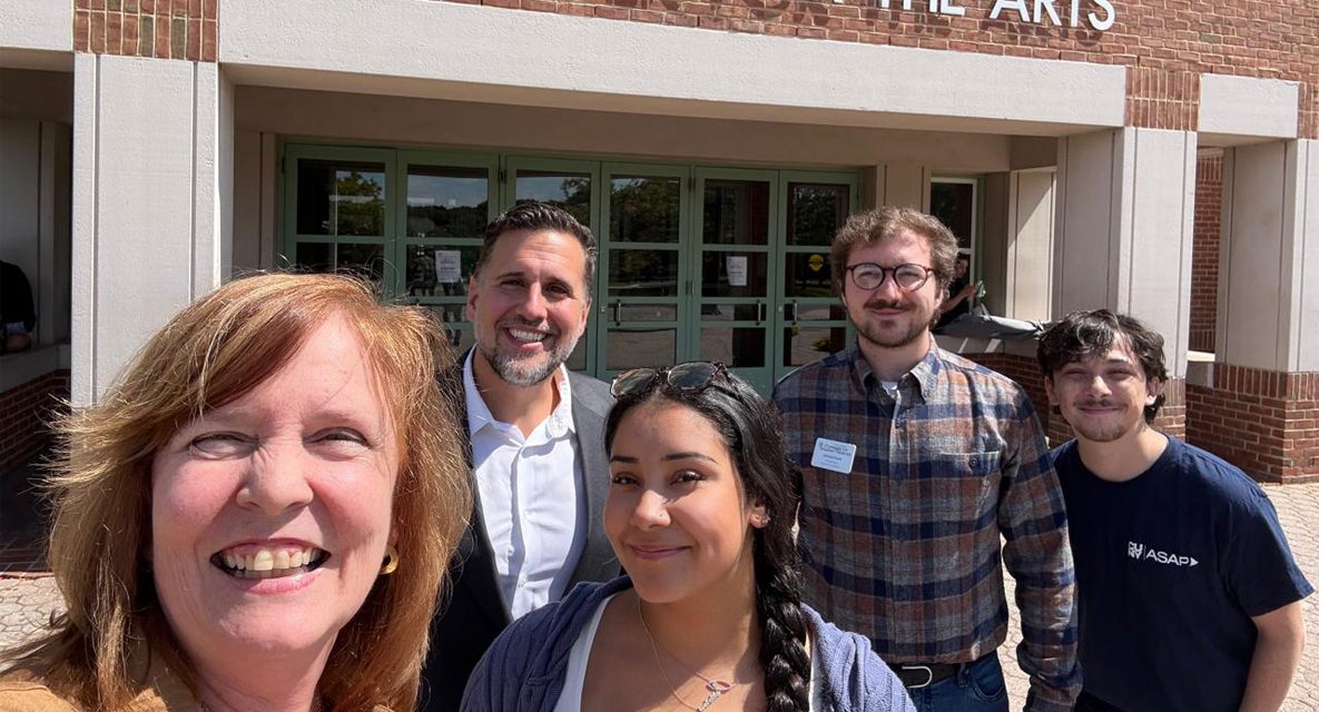 Strengthening International Ties: EducationUSA Visits CSI