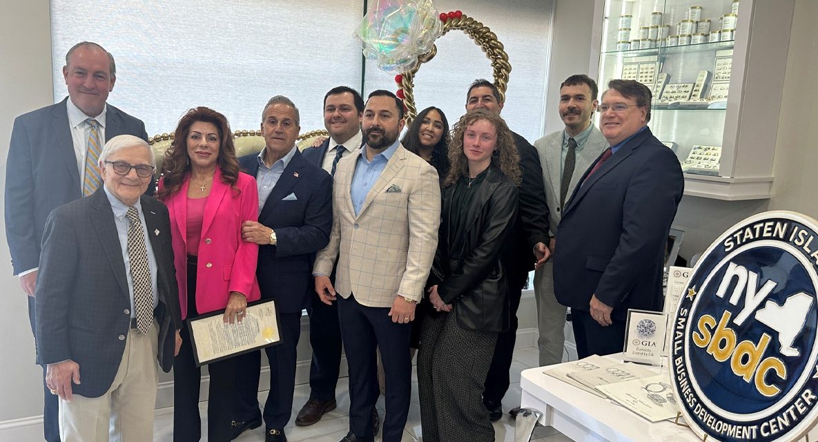 CSI’s SBDC Celebrates Buono Jewelers’ SBA New York Metro District Small Business Manufacturer of the Year Award