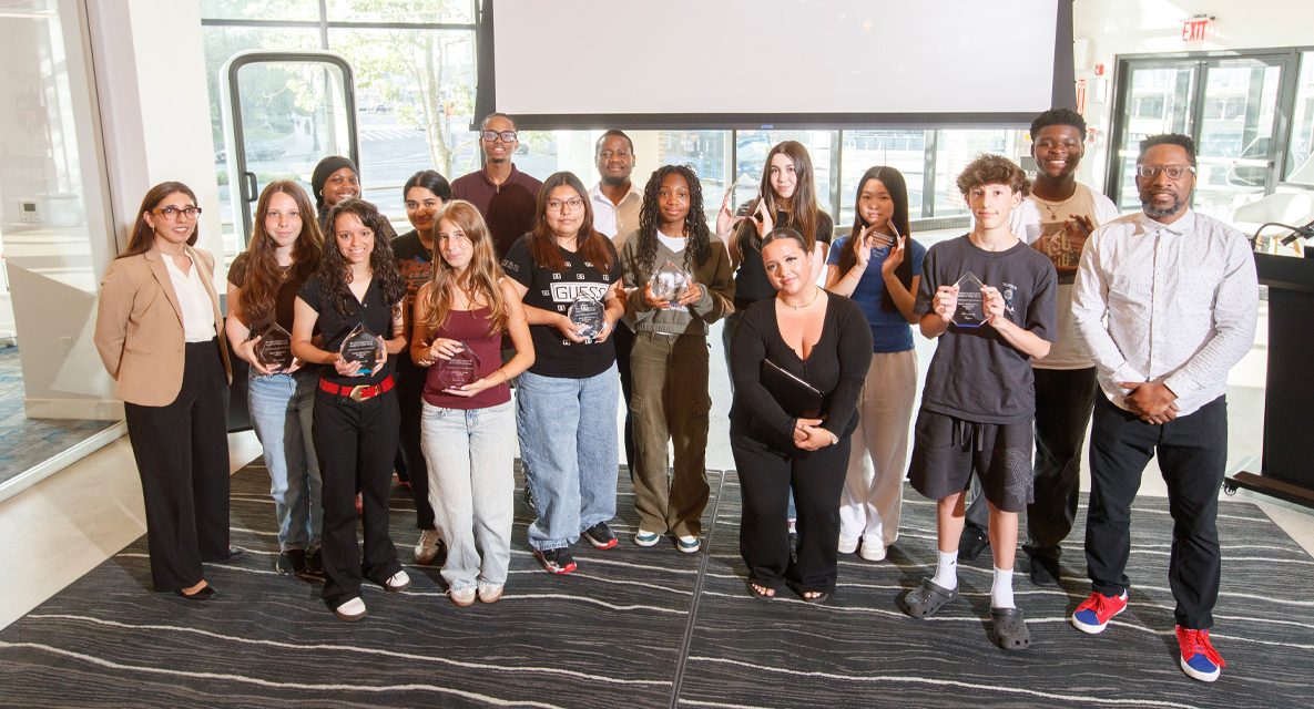 CSI Innovation Hub and Verizon Equip Staten Island Students with AI Skills to Navigate the Future of Work